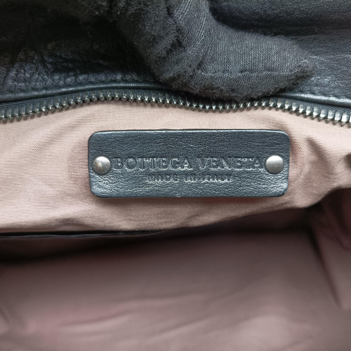 Pre-owned Bottega Veneta Intrecciato Black lambskin  shoulderbag | stylenewstar