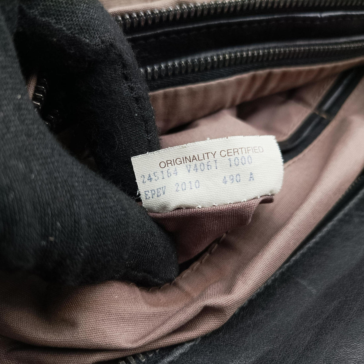 Pre-owned Bottega Veneta Intrecciato Black lambskin  shoulderbag | stylenewstar