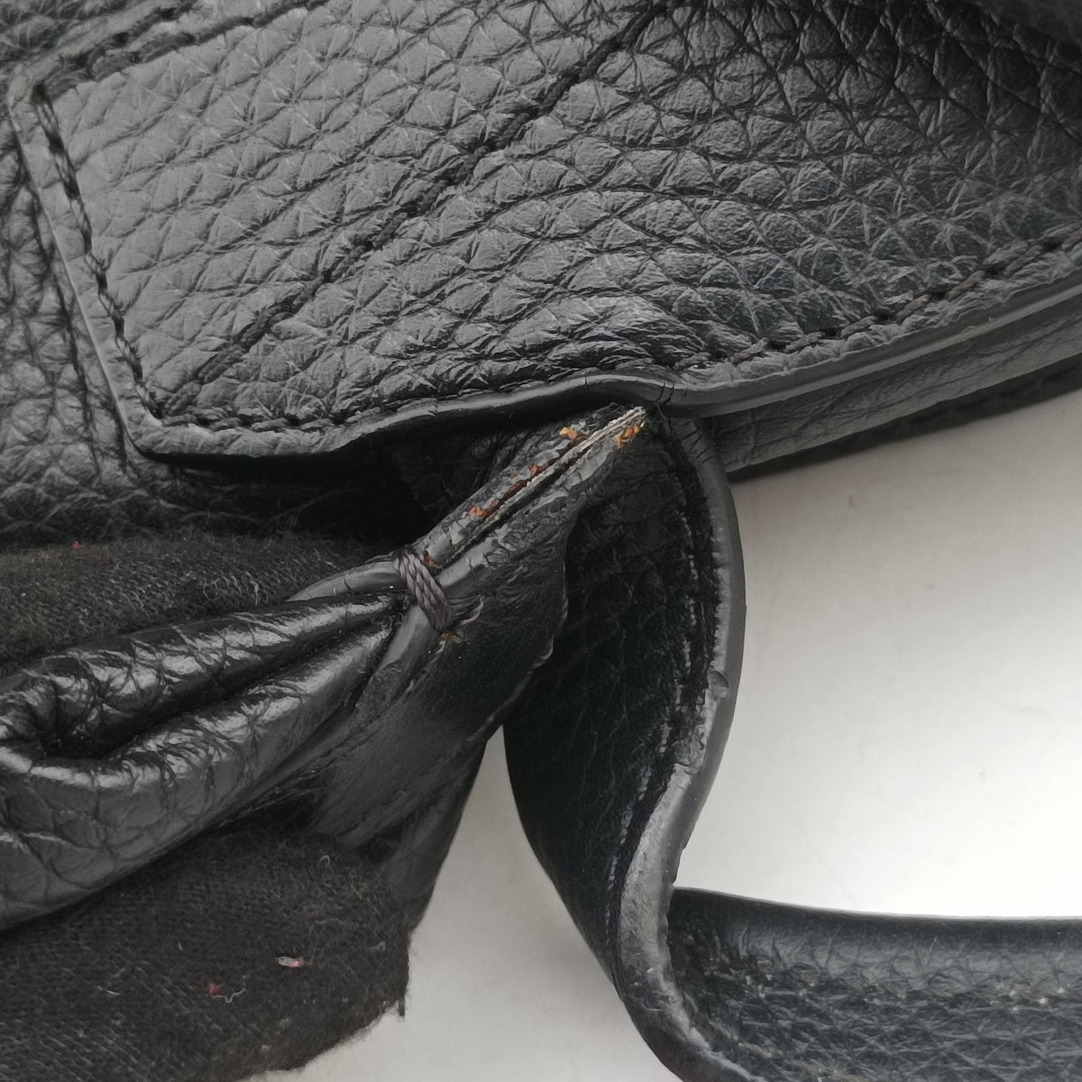 Pre-owned Louis Vuitton ARMAND Noir Taurillon Leather M42687 backpack/rucksack | stylenewstar