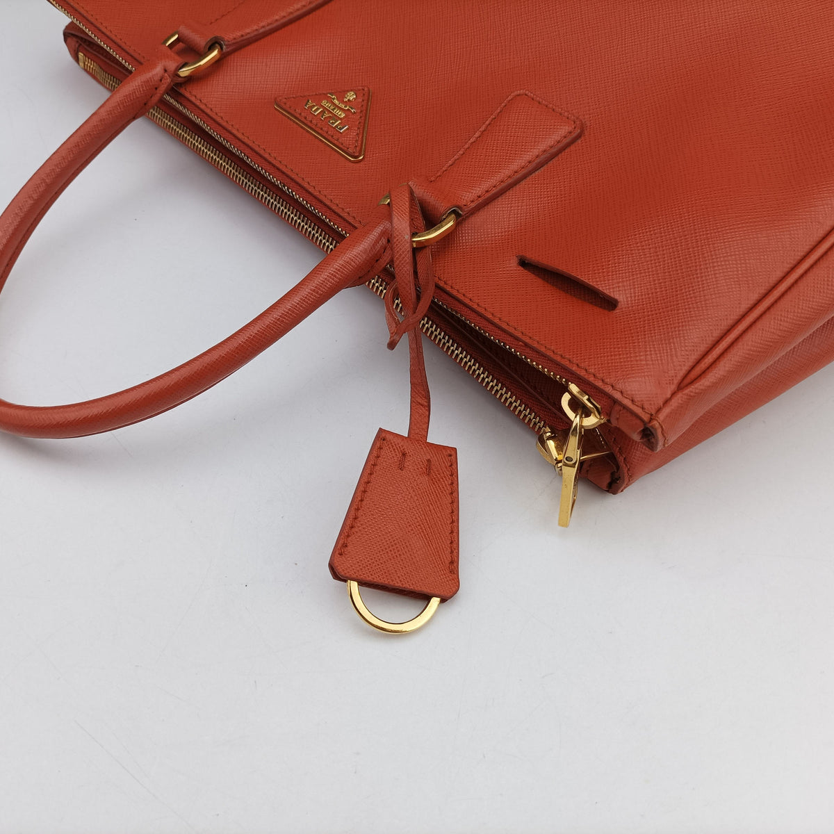 Secondhand Prada Galleria Orange SAFFIANO Leather BN1844 handbag | stylenewstar