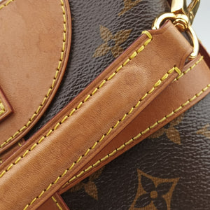 Pre-owned Louis Vuitton DUFFLE brown Monogram Canvas M43587 shoulderbag | stylenewstar