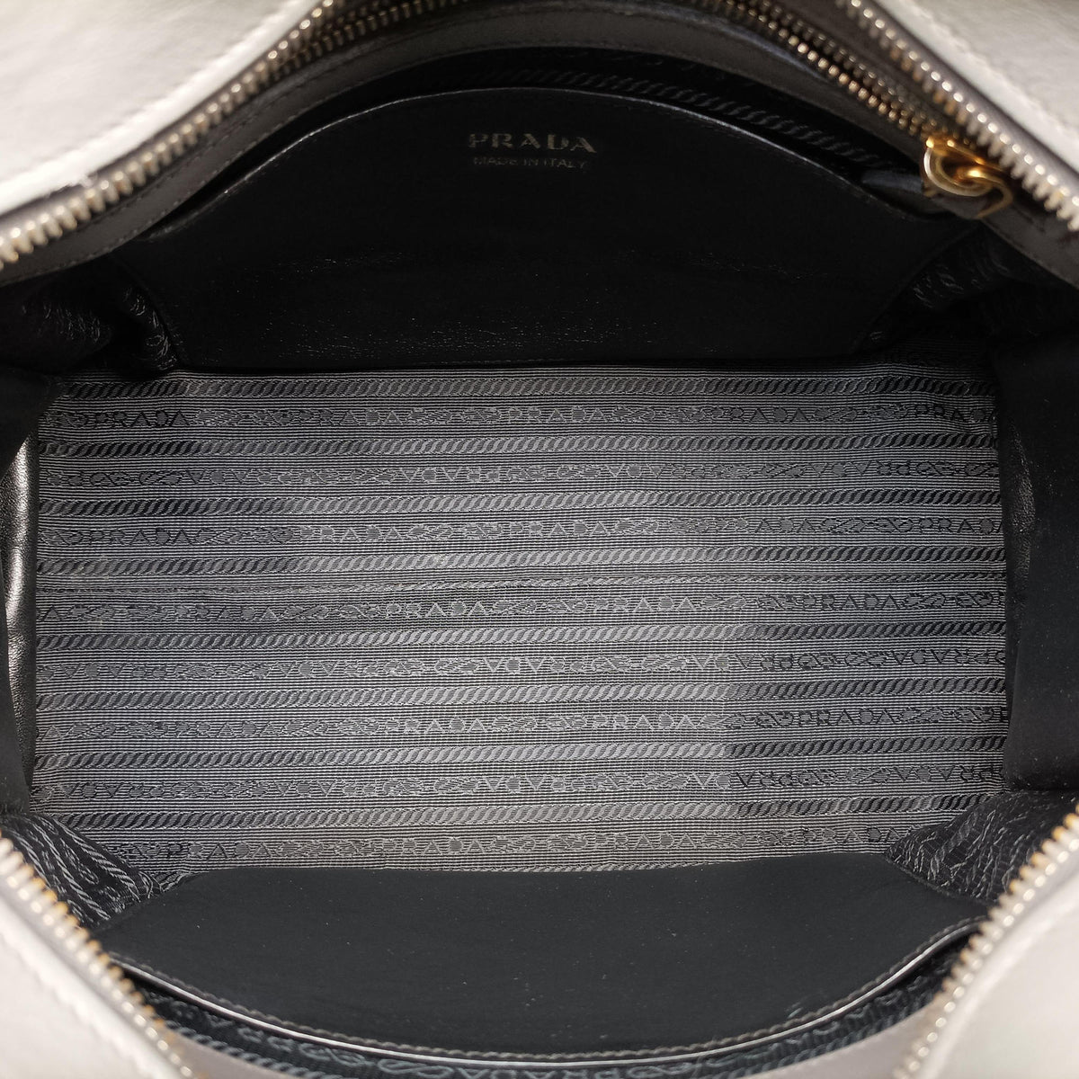 Pre-owned Prada Esplanade Grey SAFFIANO Leather 1BA046 handbag | stylenewstar