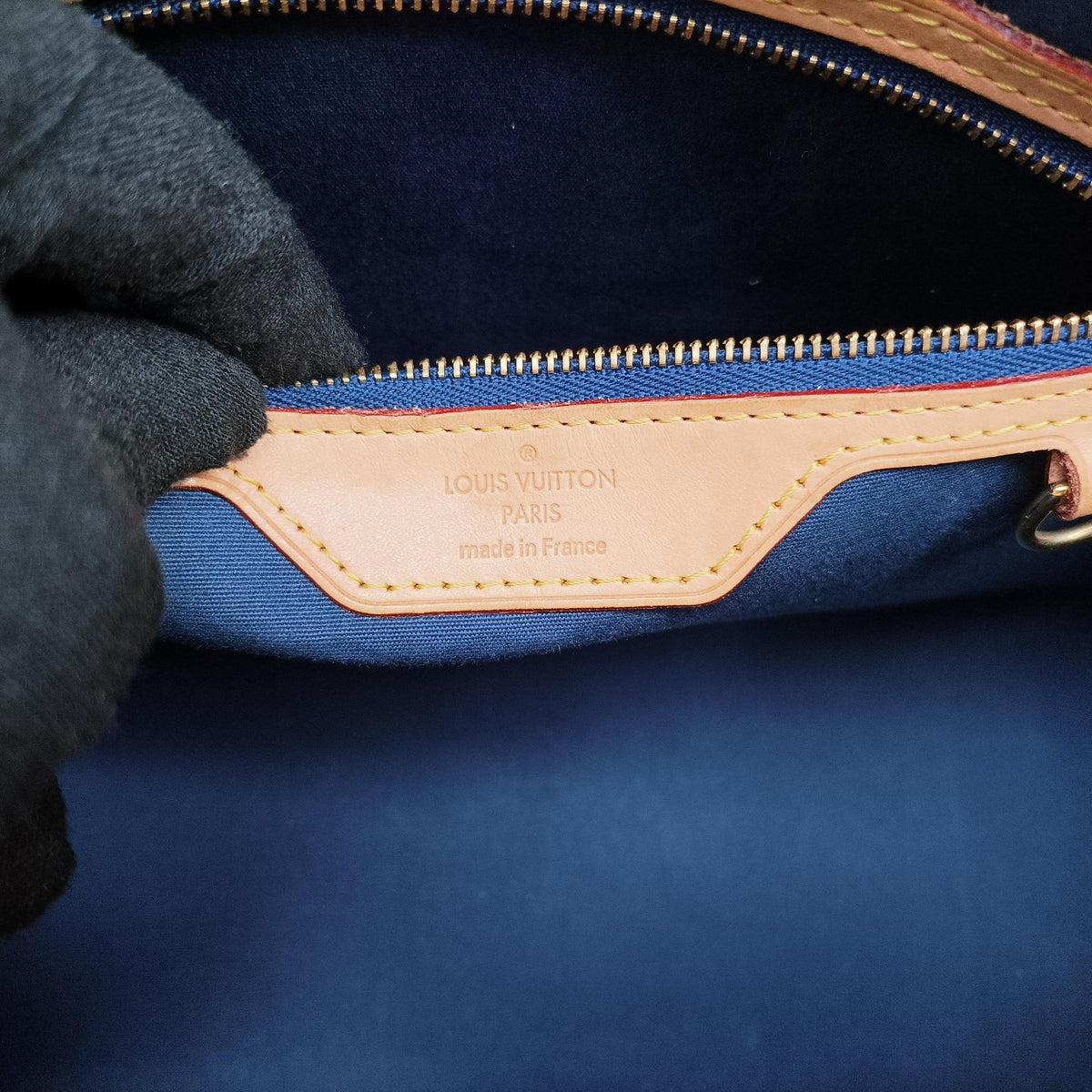 Secondhand Louis Vuitton Brea MM Grand Bleu Vernis M90054 shoulderbag | stylenewstar