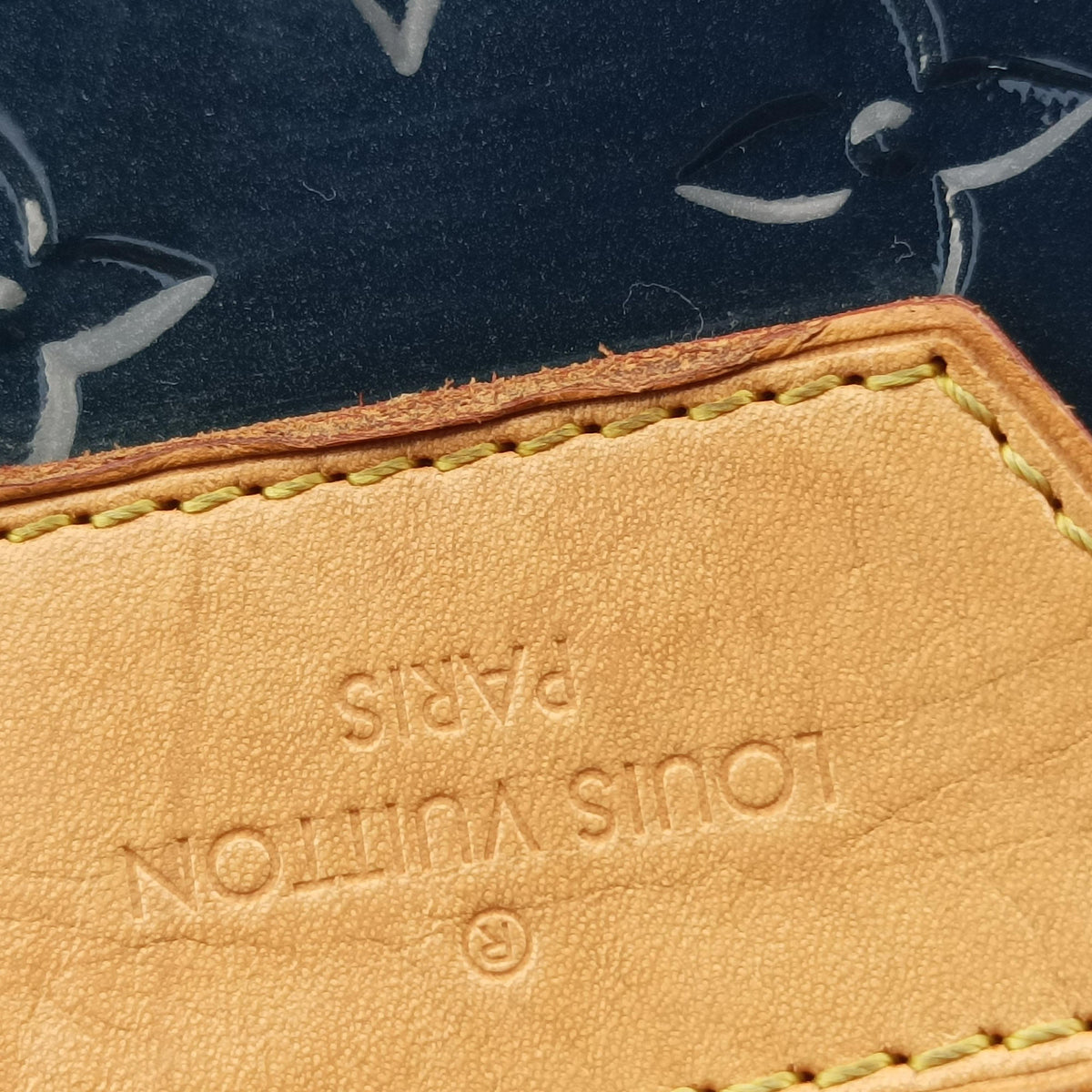 Secondhand Louis Vuitton Brea MM Grand Bleu Vernis M90054 shoulderbag | stylenewstar