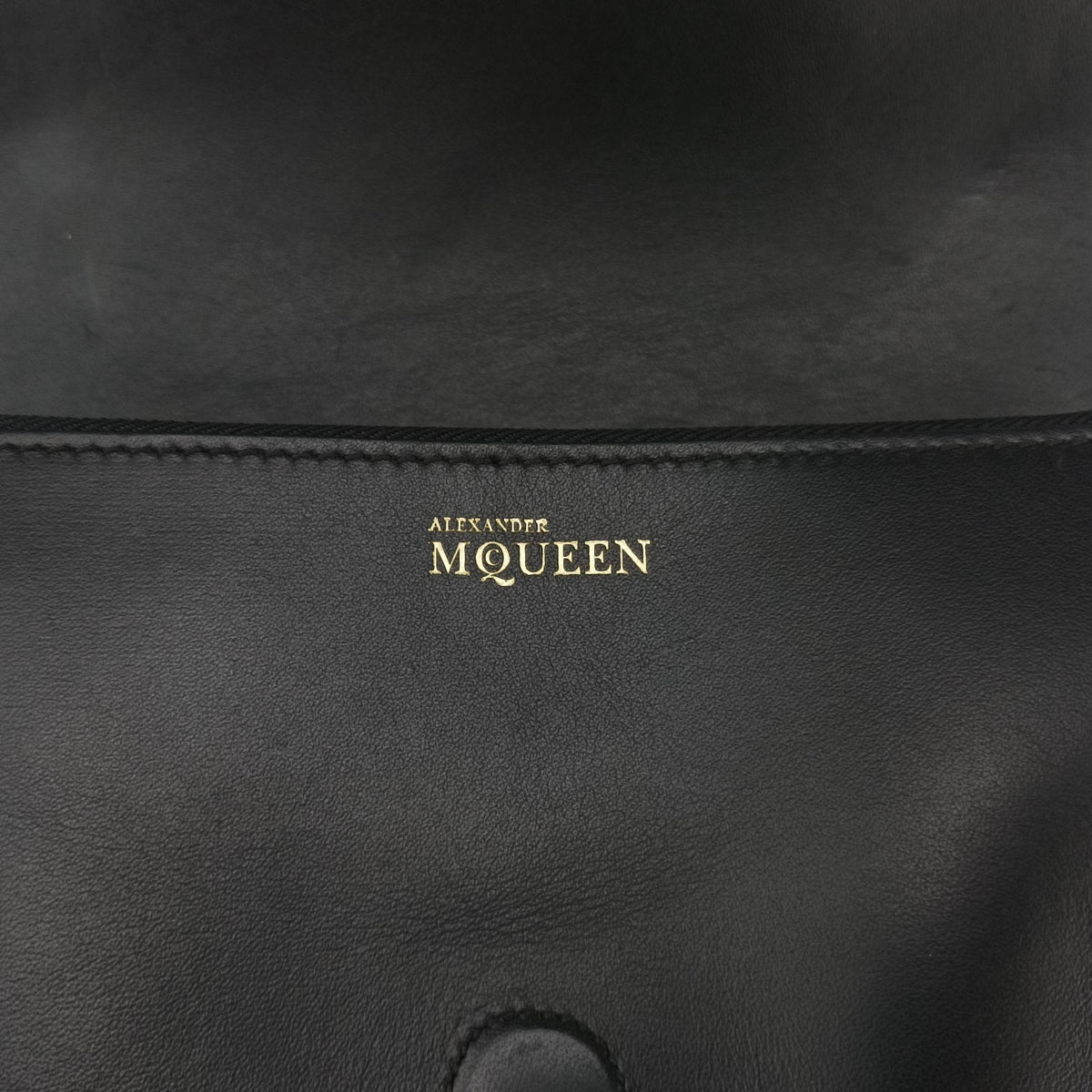 Pre-owned Alexander McQueen Studded Skull Padlock Black Leather  shoulderbag | stylenewstar