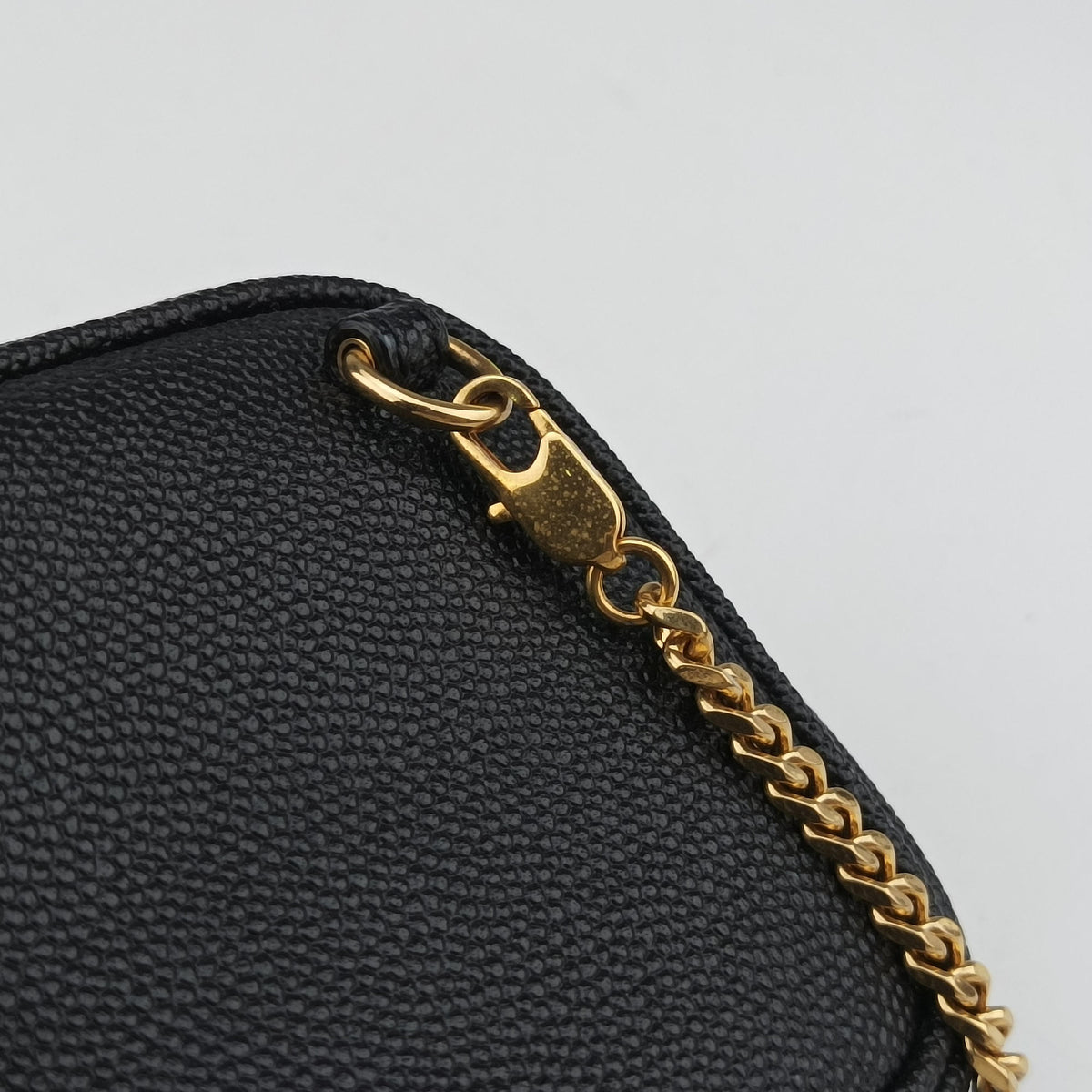 Pre-owned Yves Saint Laurent baby lou Black Leather 635088 shoulderbag | stylenewstar