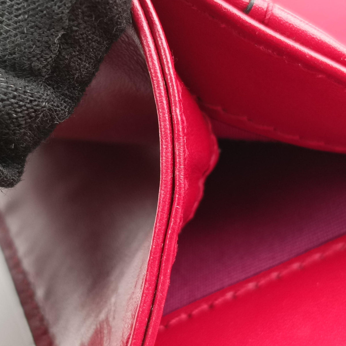 Vintage Bvlgari SERPENTI FOREVER Red Leather  shoulderbag | stylenewstar
