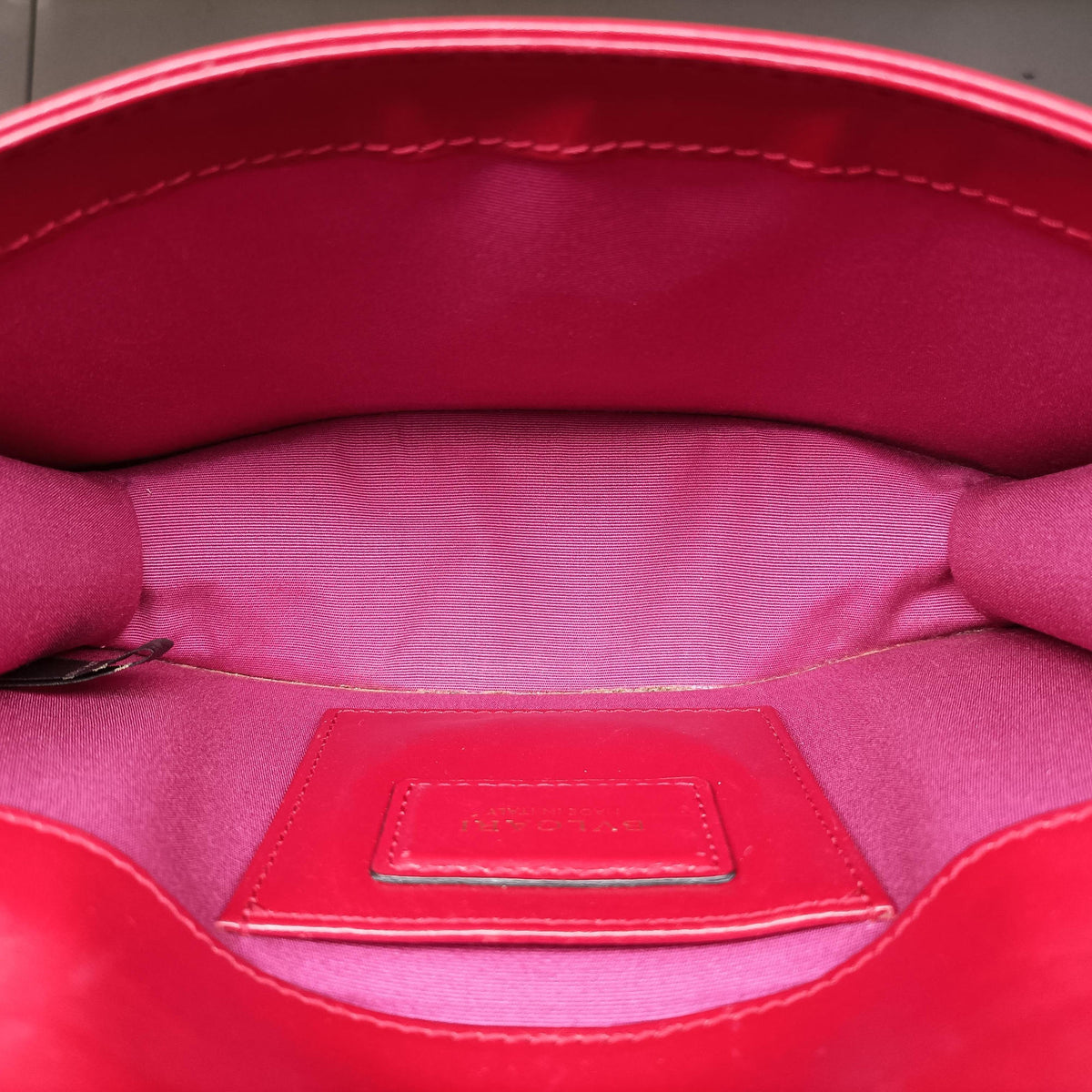 Vintage Bvlgari SERPENTI FOREVER Red Leather  shoulderbag | stylenewstar