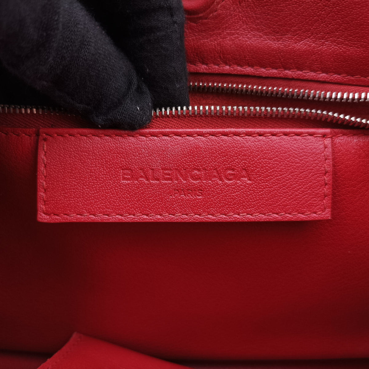 Pre-owned Balenciaga Papier A4 Red Leather 370926 handbag | stylenewstar