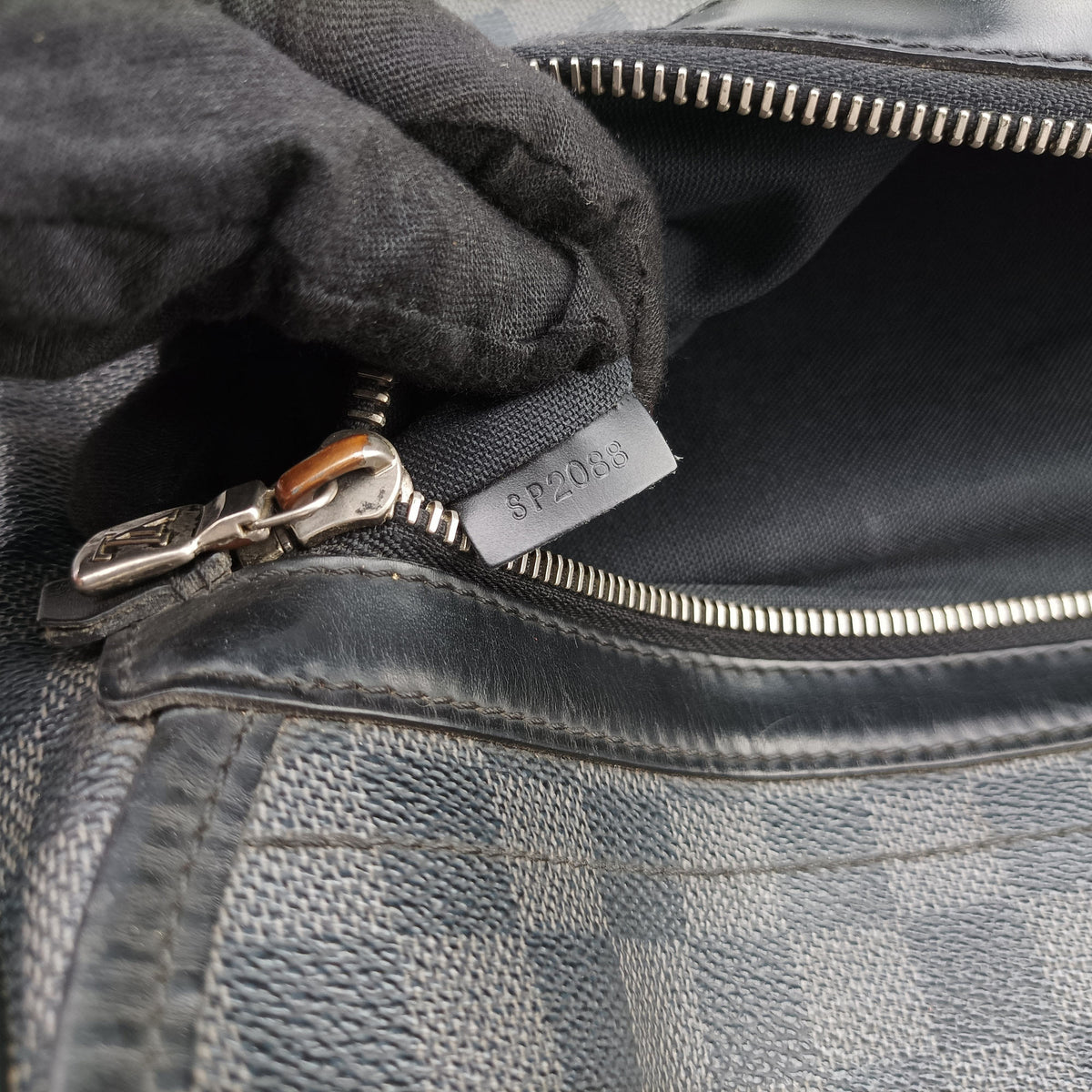 Secondhand Louis Vuitton DANIEL GM Noir Damier Graphite N58033 shoulderbag | stylenewstar