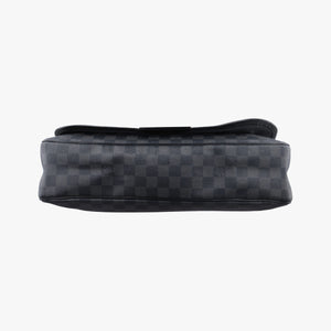 Secondhand Louis Vuitton DANIEL GM Noir Damier Graphite N58033 shoulderbag | stylenewstar