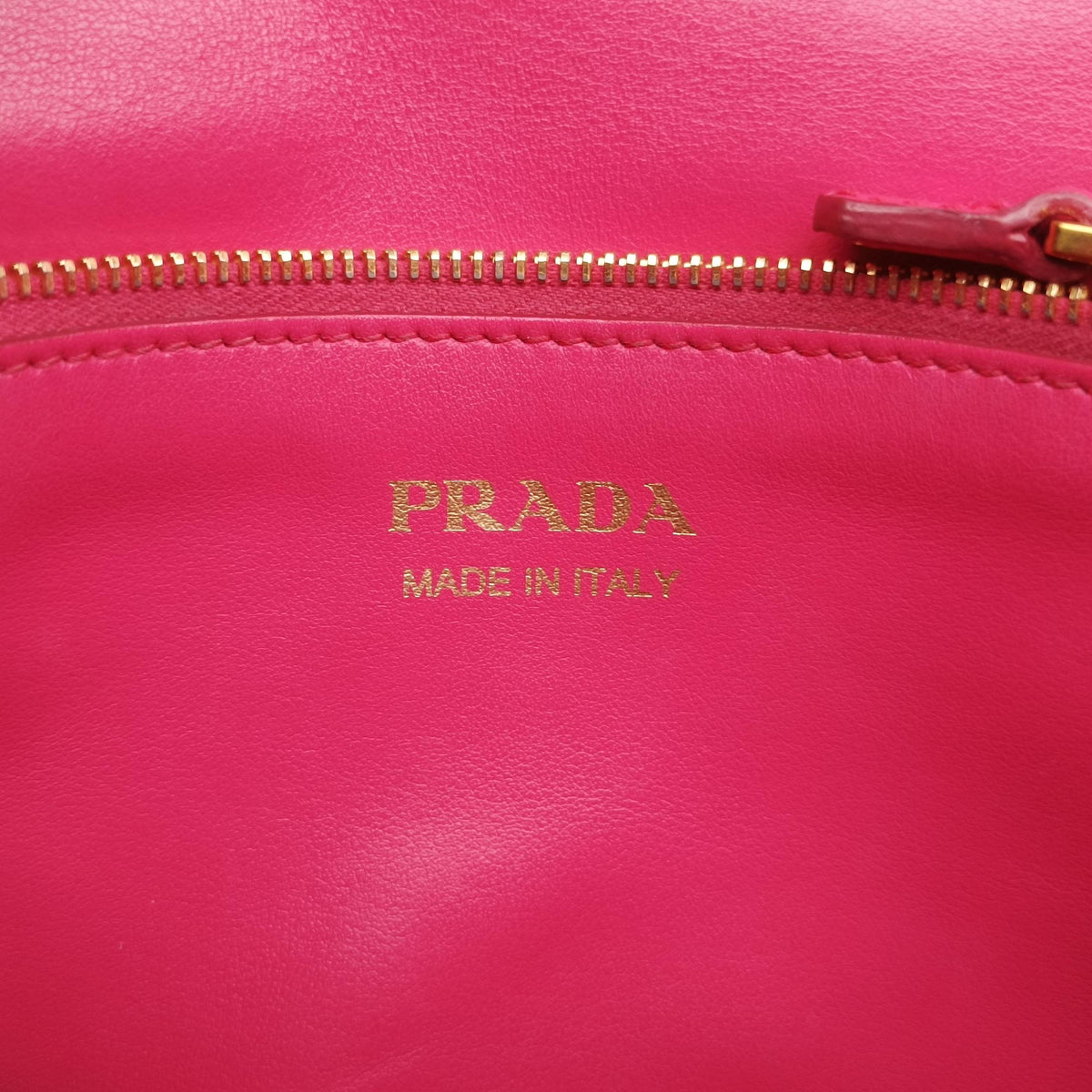 Secondhand Prada Diagramme Pink Leather 1BD108 shoulderbag | stylenewstar