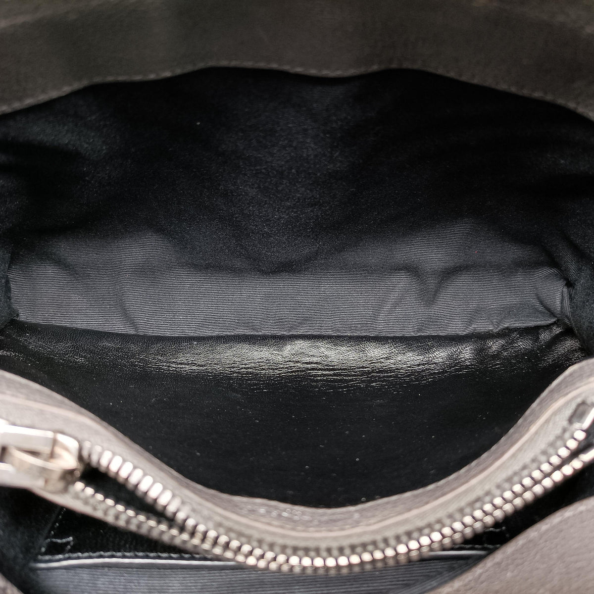 Pre-owned Yves Saint Laurent COLLEGE Grey Leather 428056 shoulderbag | stylenewstar