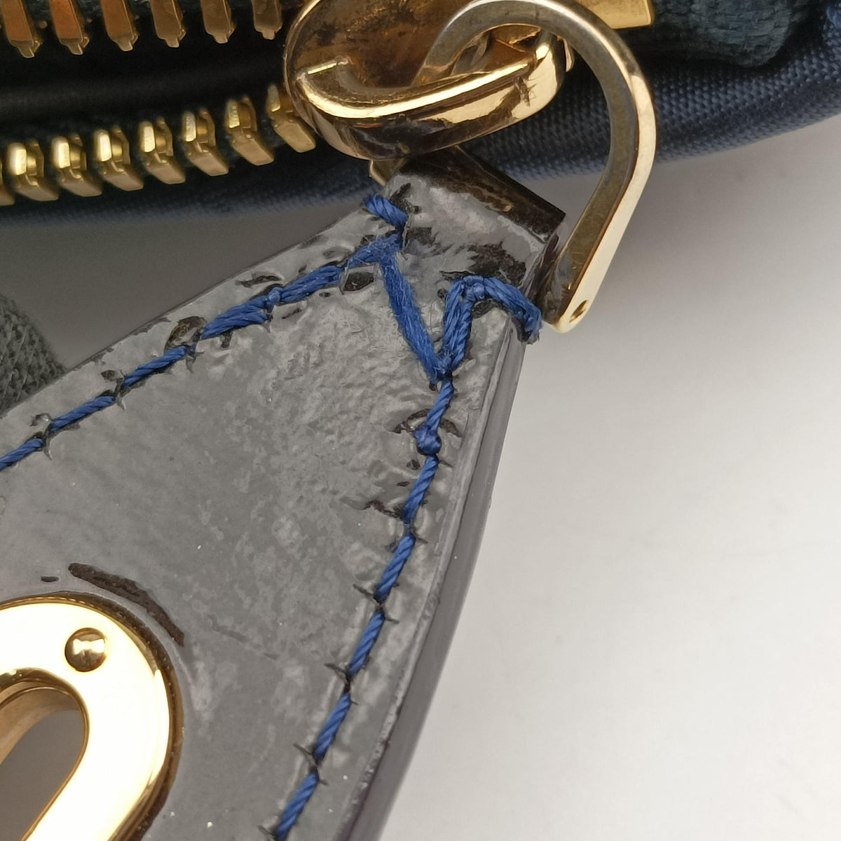Pre-owned Louis Vuitton Lockit MM Marine Monogram Des Jours M93842 handbag | stylenewstar