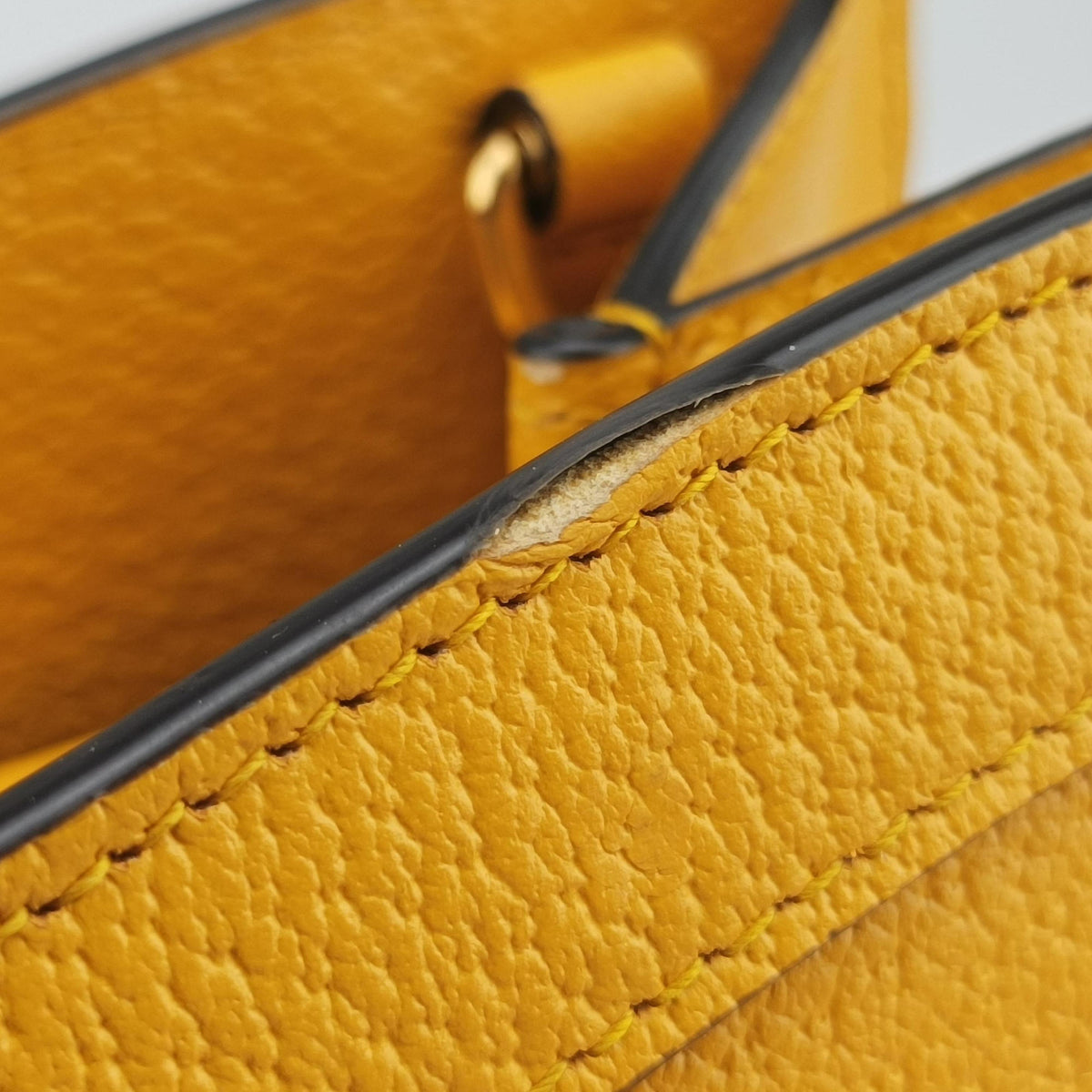 Pre-owned Gucci Diana Jumbo GG Mini Yellow Leather 702721 shoulderbag | stylenewstar