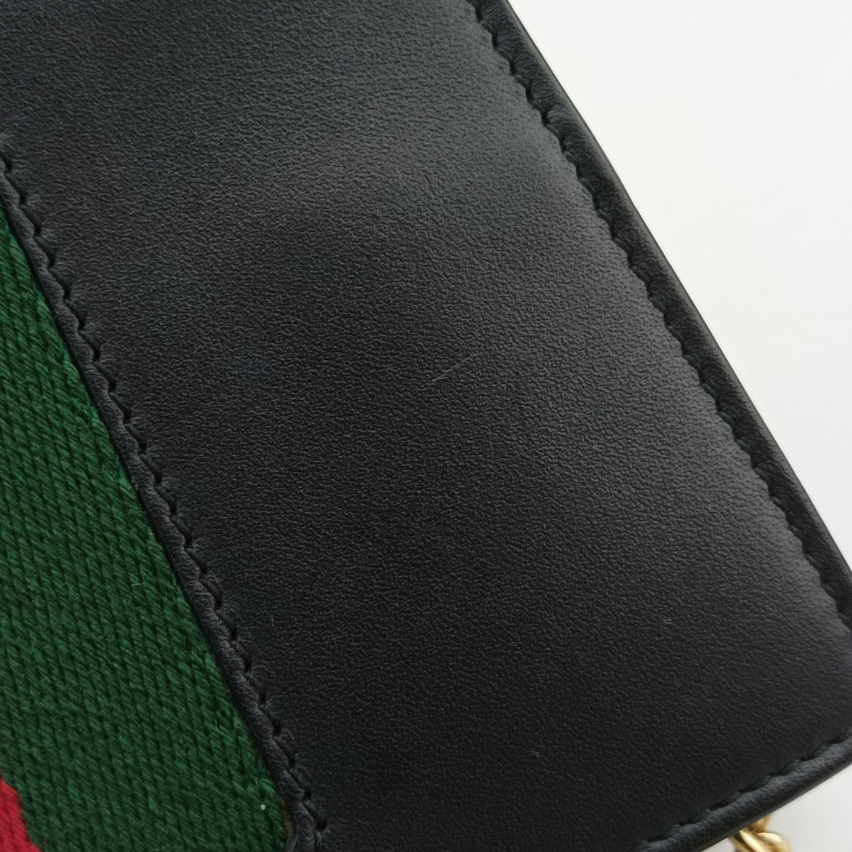Pre-owned Gucci Sylvie Black Leather 494646 shoulderbag | stylenewstar