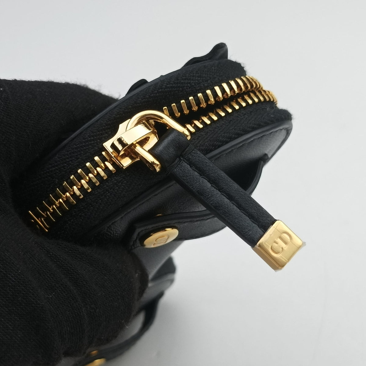 Pre-owned Christian Dior 30 Montaigne Removable Black Lambskin  bum bag/waist bag | stylenewstar