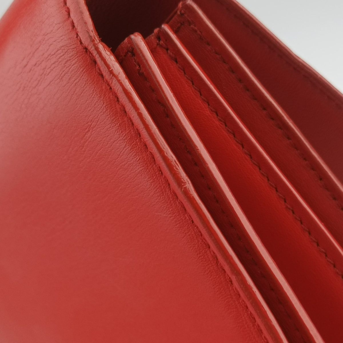 Pre-owned Celine Classic Box Red Leather  shoulderbag | stylenewstar