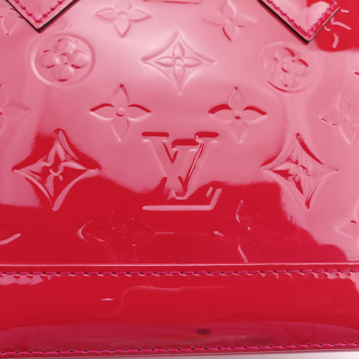 Pre-owned Louis Vuitton Alma BB pomme d'amour Vernis M90174 shoulderbag | stylenewstar