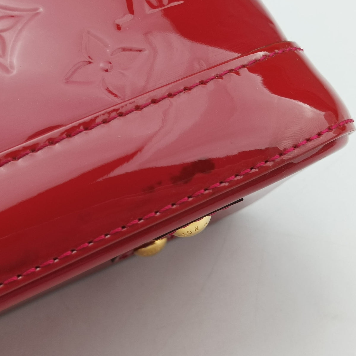 Pre-owned Louis Vuitton Alma BB pomme d'amour Vernis M90174 shoulderbag | stylenewstar