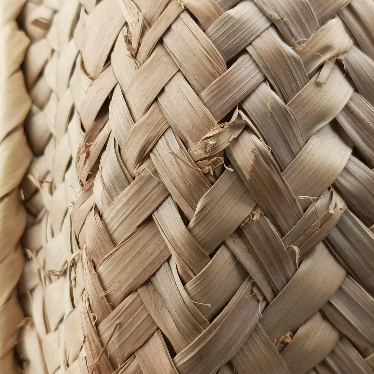 Pre-owned Loewe basket Beige×Brown Leather × Raffia  shoulderbag | stylenewstar
