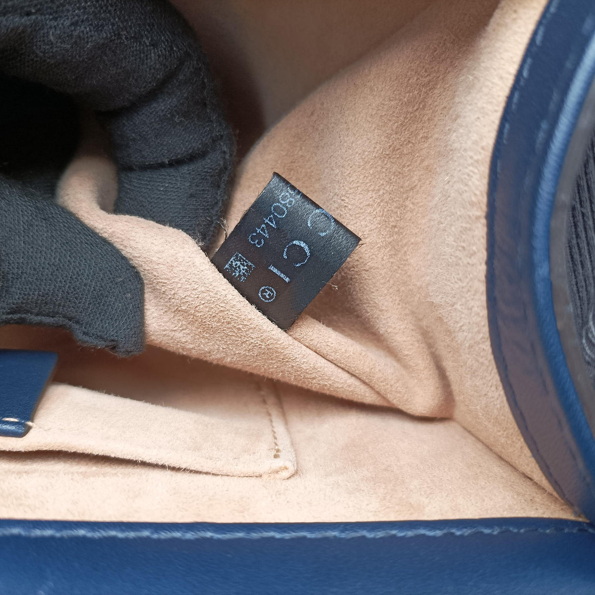 Pre-owned Gucci Padlock Navy Leather 432182 shoulderbag | stylenewstar