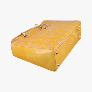 Pre-owned Christian Dior Lady Dior Beige Patent  handbag | stylenewstar