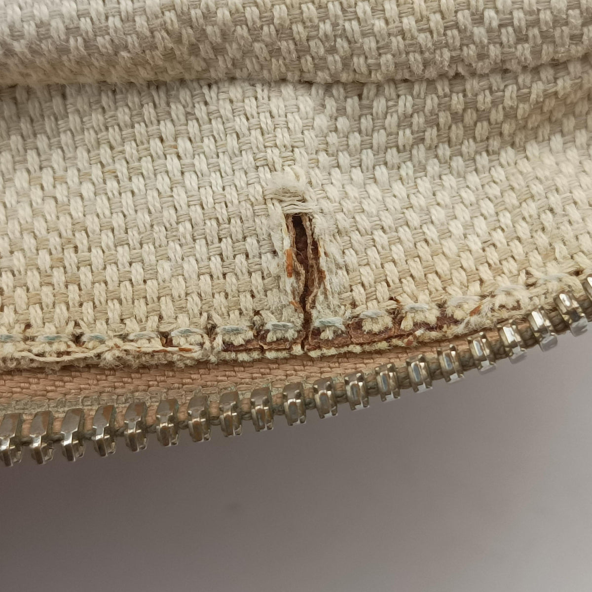 Pre-owned Gucci Soho Beige Leather 308364 shoulderbag | stylenewstar