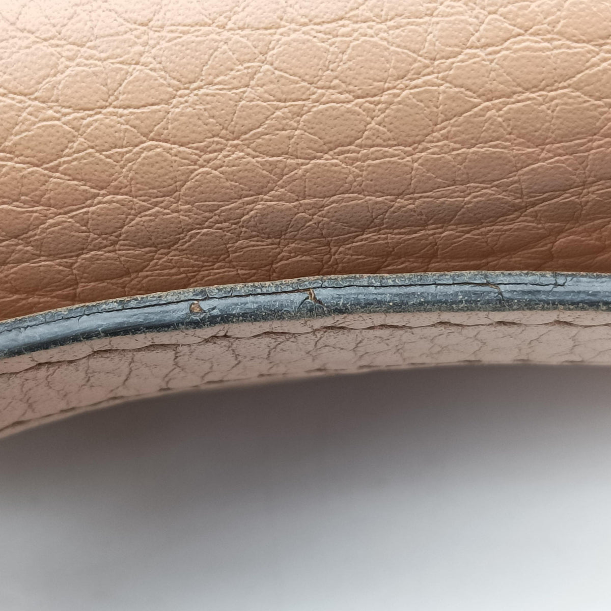 Pre-owned Gucci Soho Beige Leather 308364 shoulderbag | stylenewstar