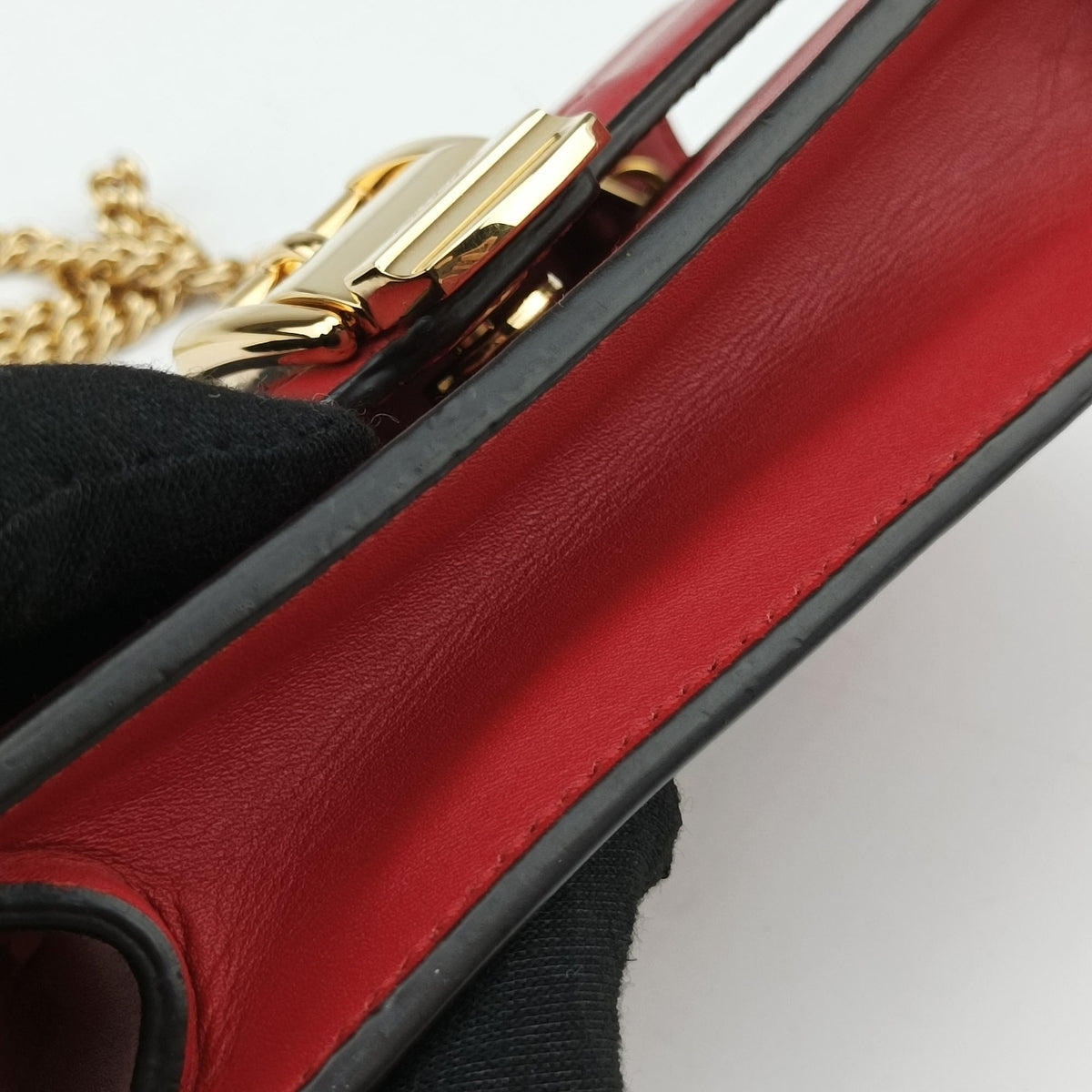 Secondhand Gucci Sylvie Red Leather 494646 shoulderbag | stylenewstar