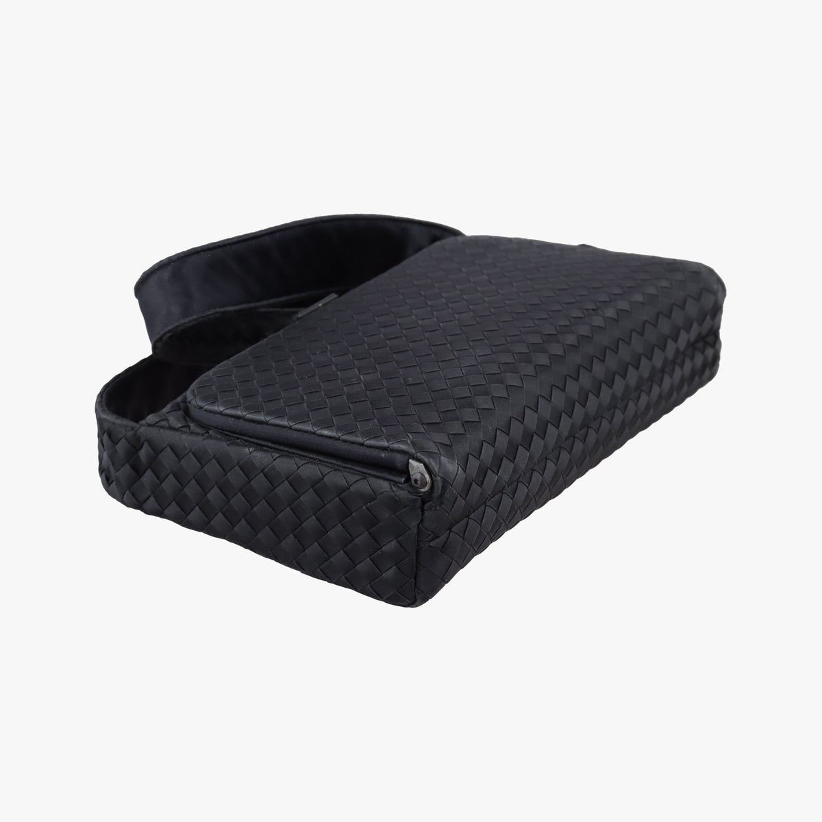 Secondhand Bottega Veneta Intrecciato Black silk  clutchbag | stylenewstar