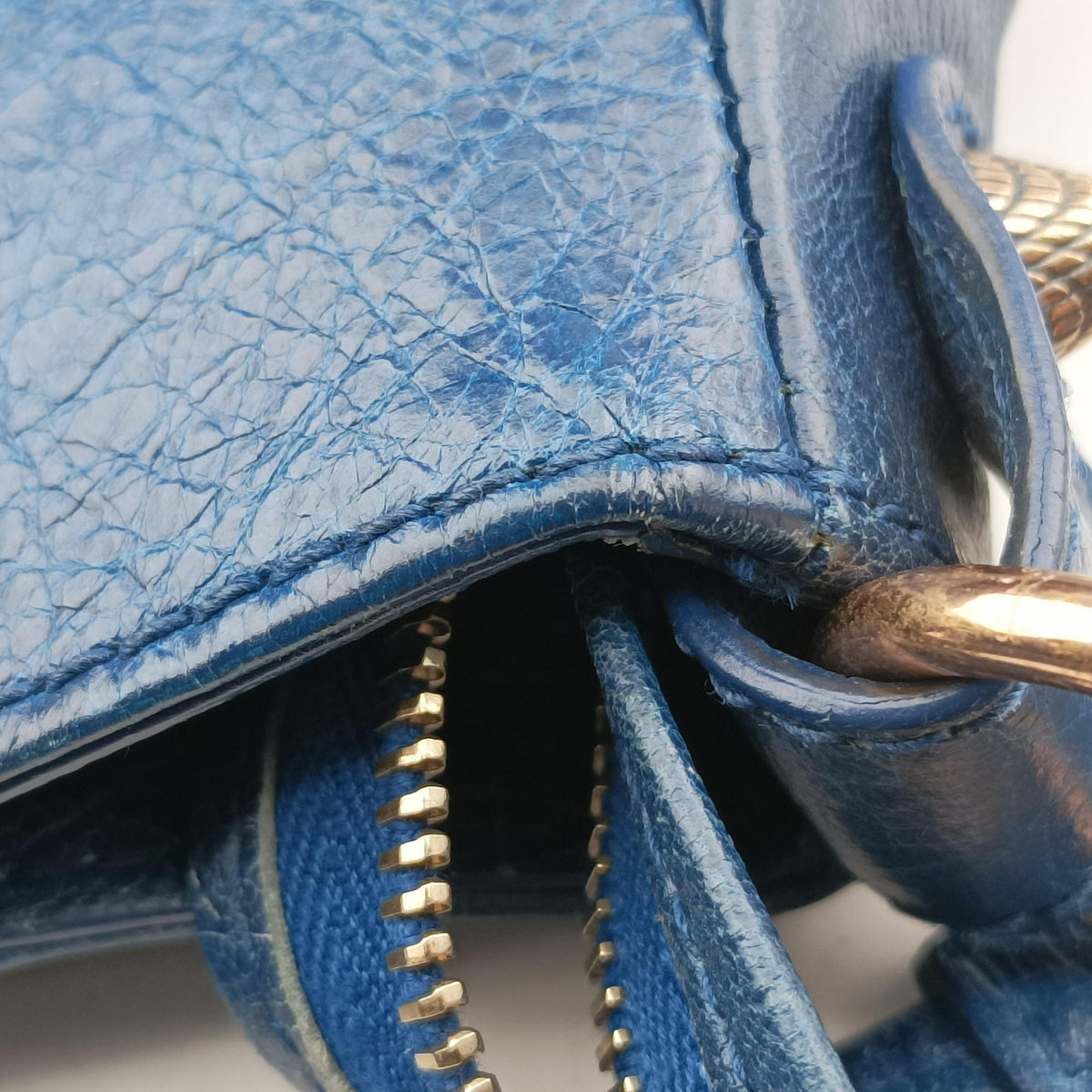 Secondhand Balenciaga The Velo Blue Lambskin  shoulderbag | stylenewstar