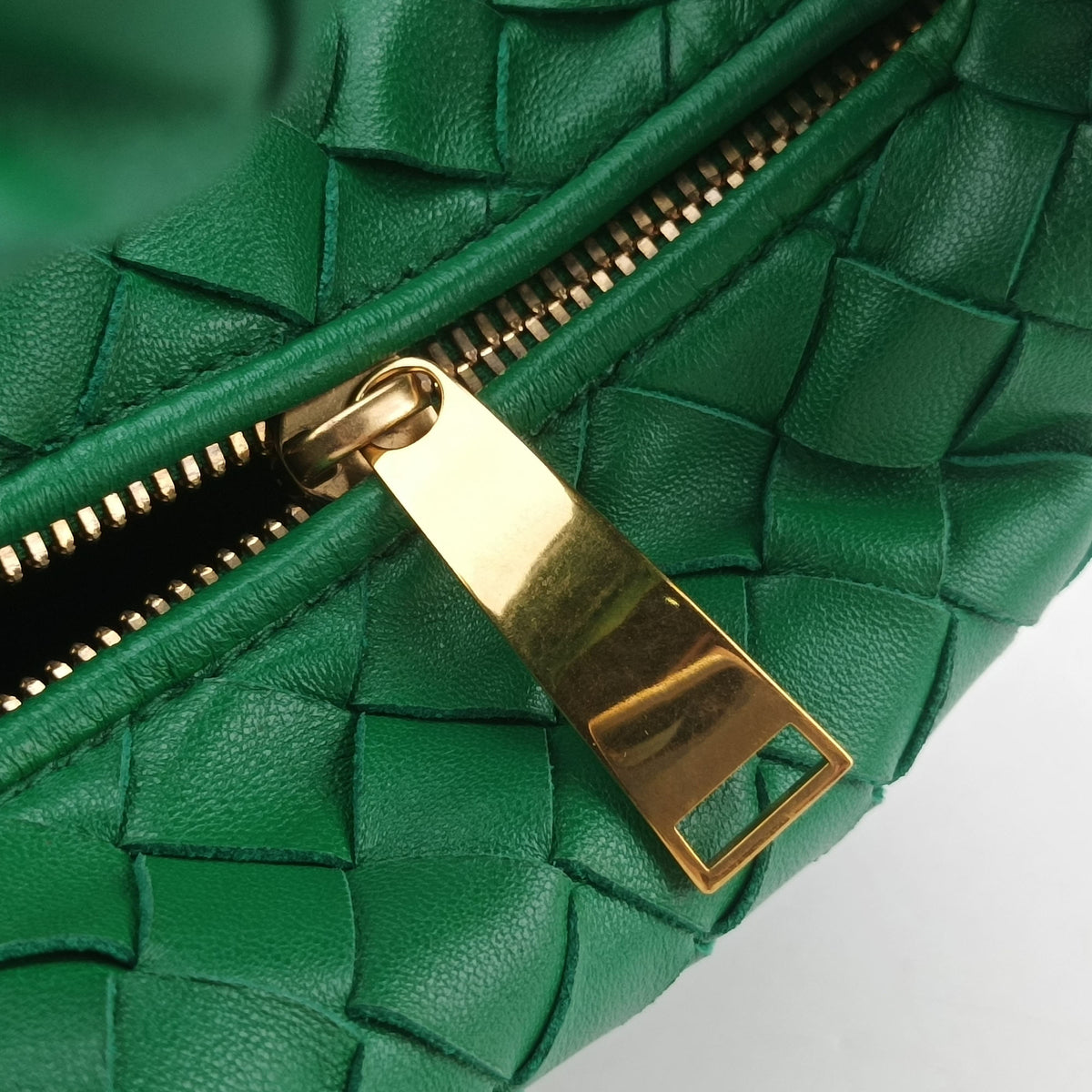 Pre-owned Bottega Veneta The Jodie Green lambskin  handbag | stylenewstar