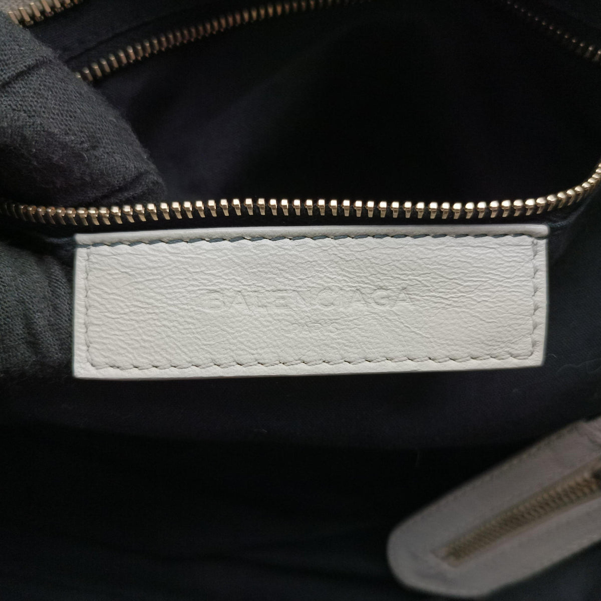 Pre-owned Balenciaga Classic City Grey lambskin  shoulderbag | stylenewstar