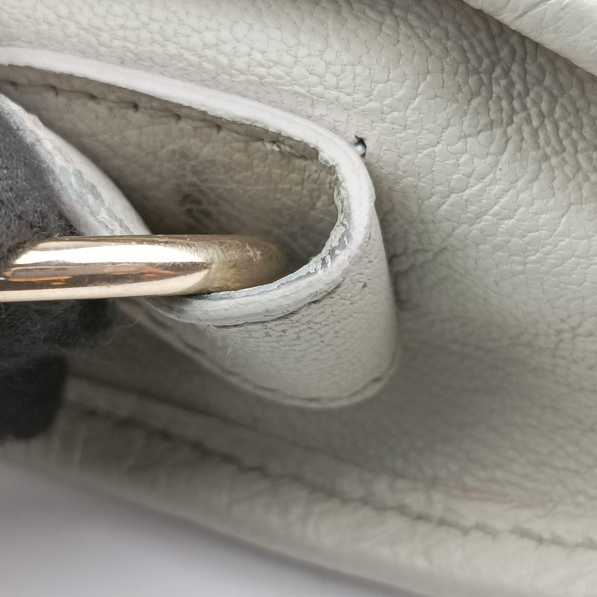 Pre-owned Balenciaga Classic City Grey lambskin  shoulderbag | stylenewstar