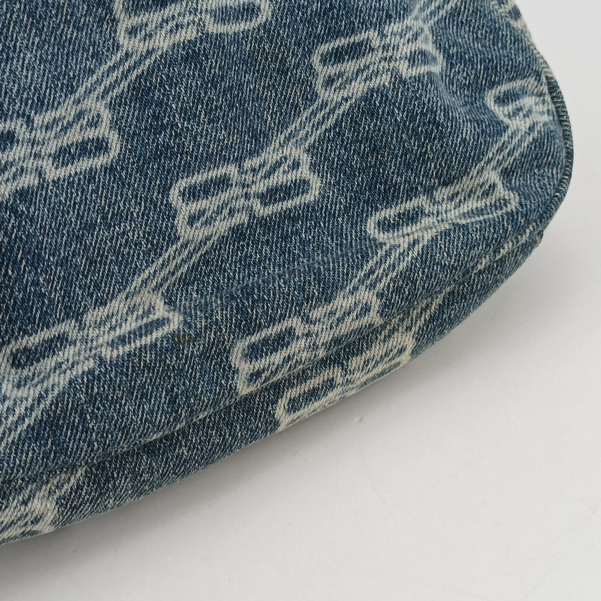 Secondhand Balenciaga Le Cagole mini Blue denim  shoulderbag | stylenewstar