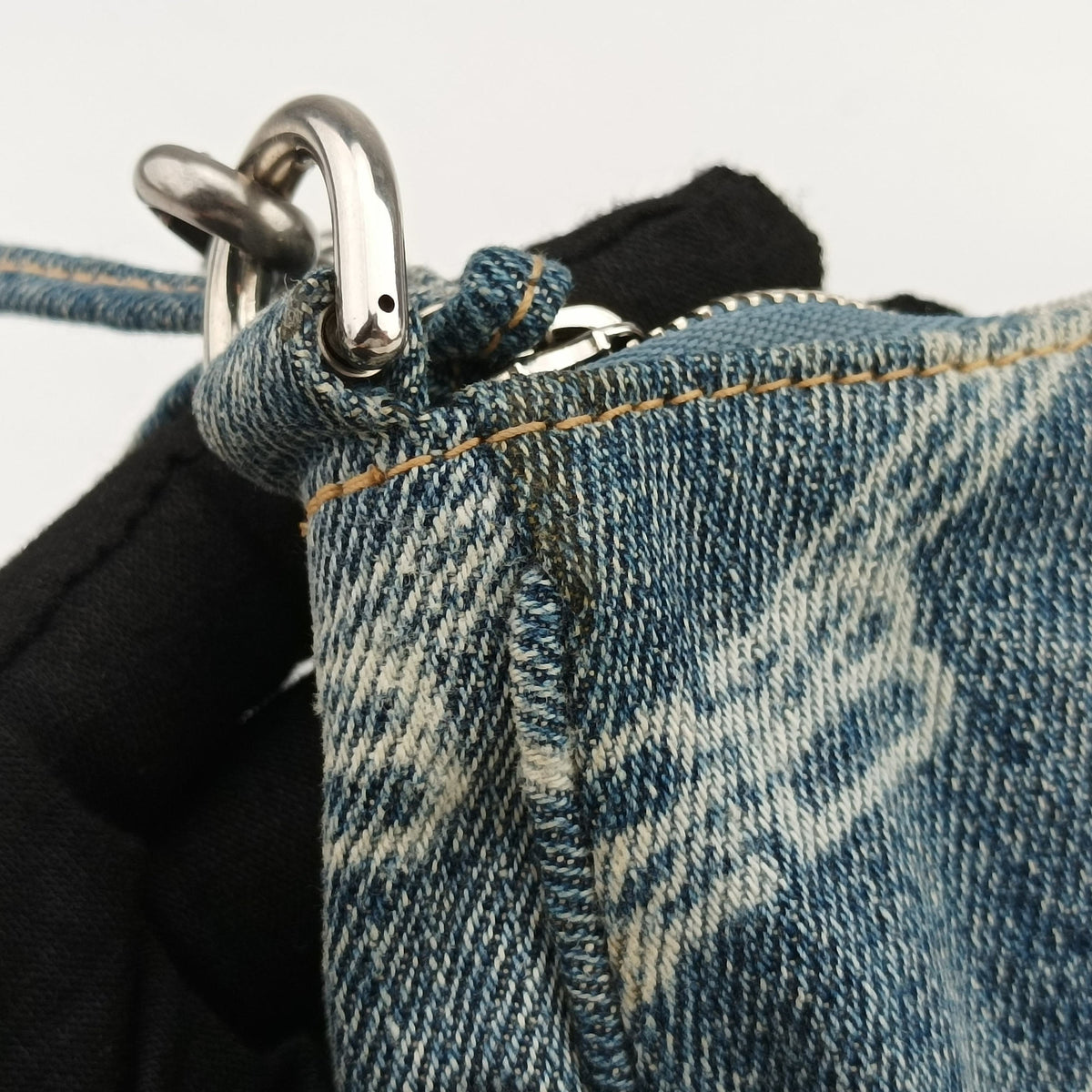 Secondhand Balenciaga Le Cagole mini Blue denim  shoulderbag | stylenewstar