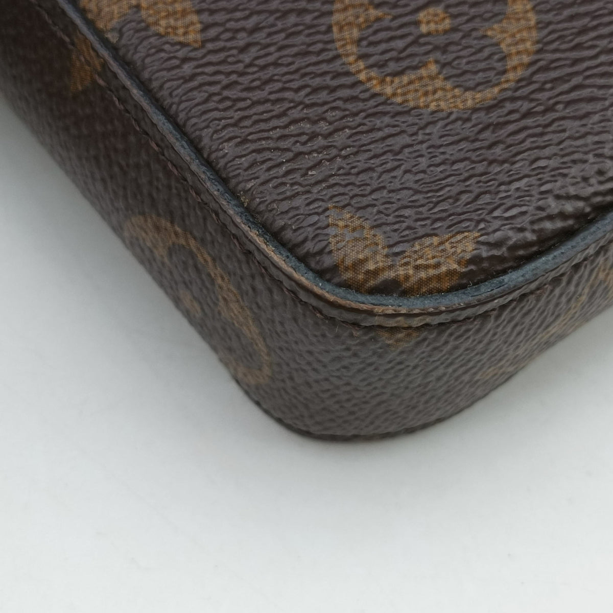 Vintage Louis Vuitton Pochette Felicie Brown Monogram Canvas M61276 shoulderbag | stylenewstar