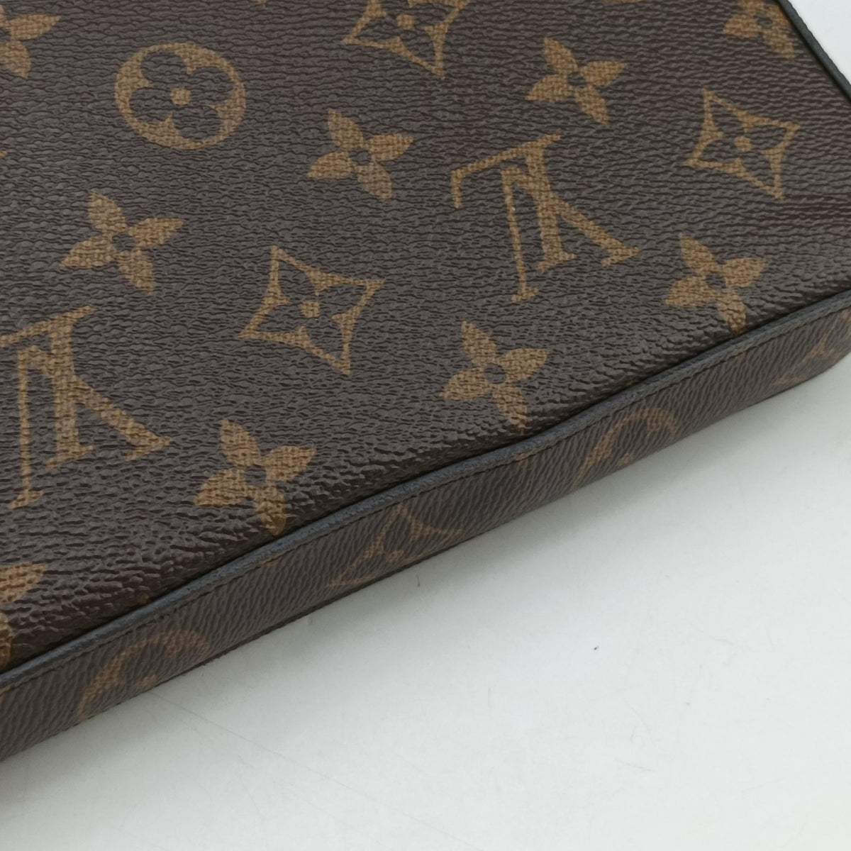 Vintage Louis Vuitton Pochette Felicie Brown Monogram Canvas M61276 shoulderbag | stylenewstar