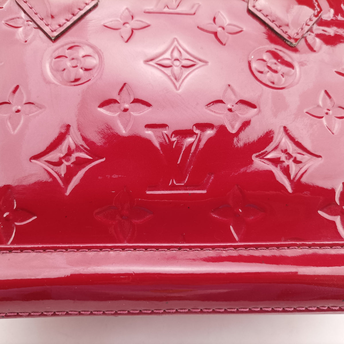 Pre-owned Louis Vuitton Alma BB pomme d'amour Vernis M90174 shoulderbag | stylenewstar