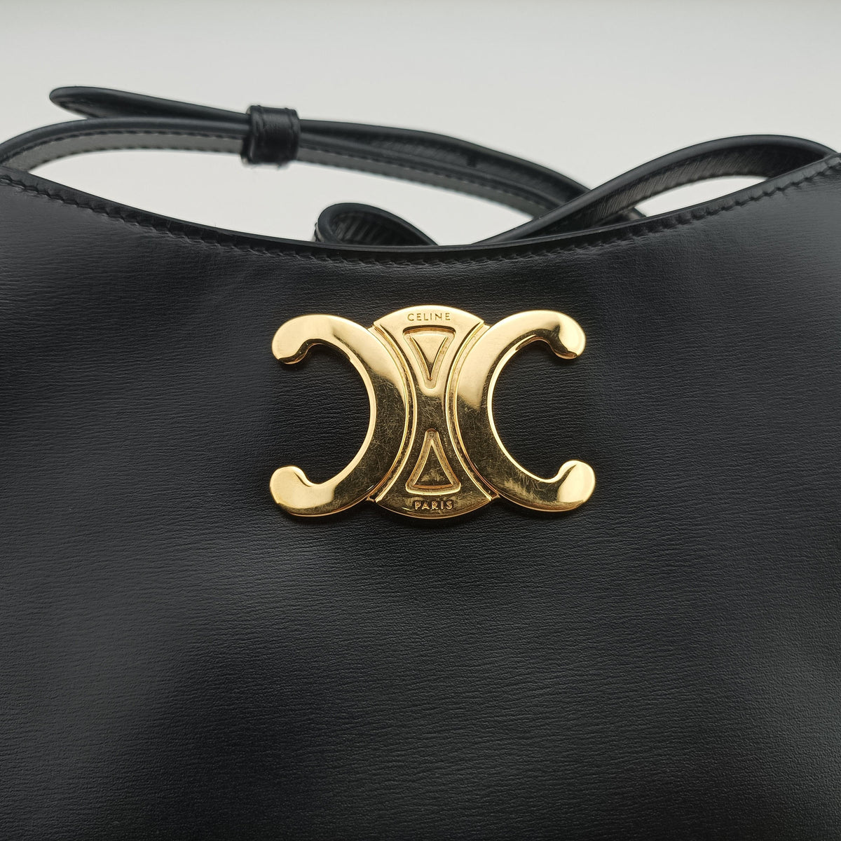 Pre-owned Celine Medium Tilly Black Leather 115703BF4 shoulderbag | stylenewstar