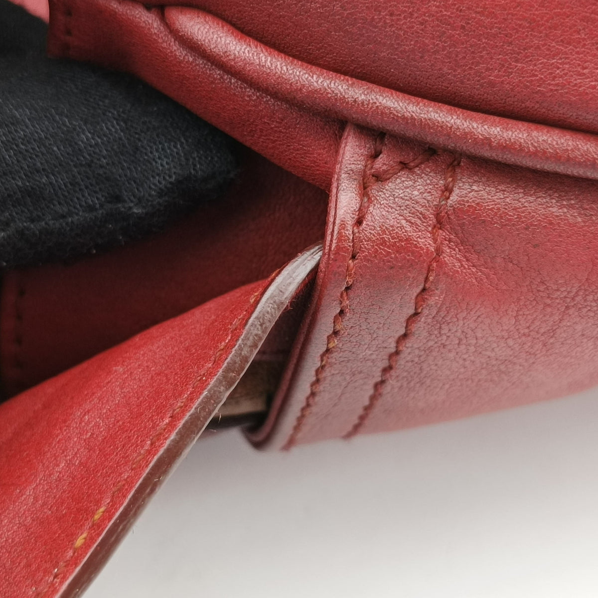 Pre-owned Christian Dior Gaucho Red Leather  shoulderbag | stylenewstar