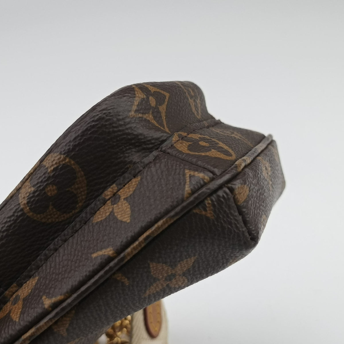 Pre-owned Louis Vuitton Utility Brown Monogram canvas M80746 shoulderbag | stylenewstar
