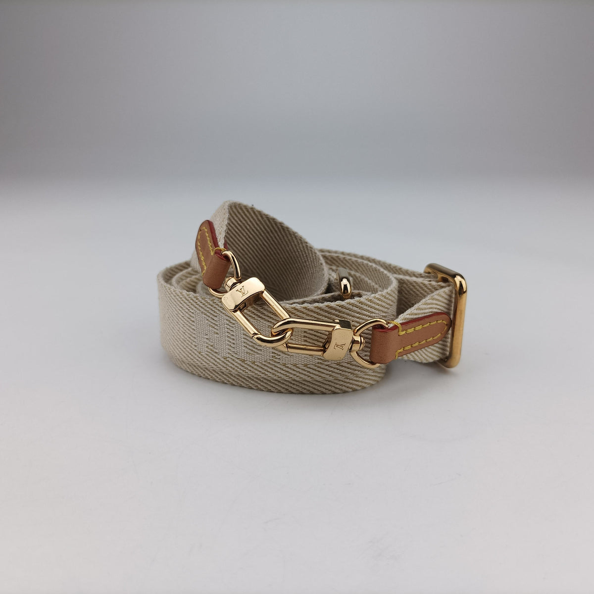 Pre-owned Louis Vuitton Utility Brown Monogram canvas M80746 shoulderbag | stylenewstar