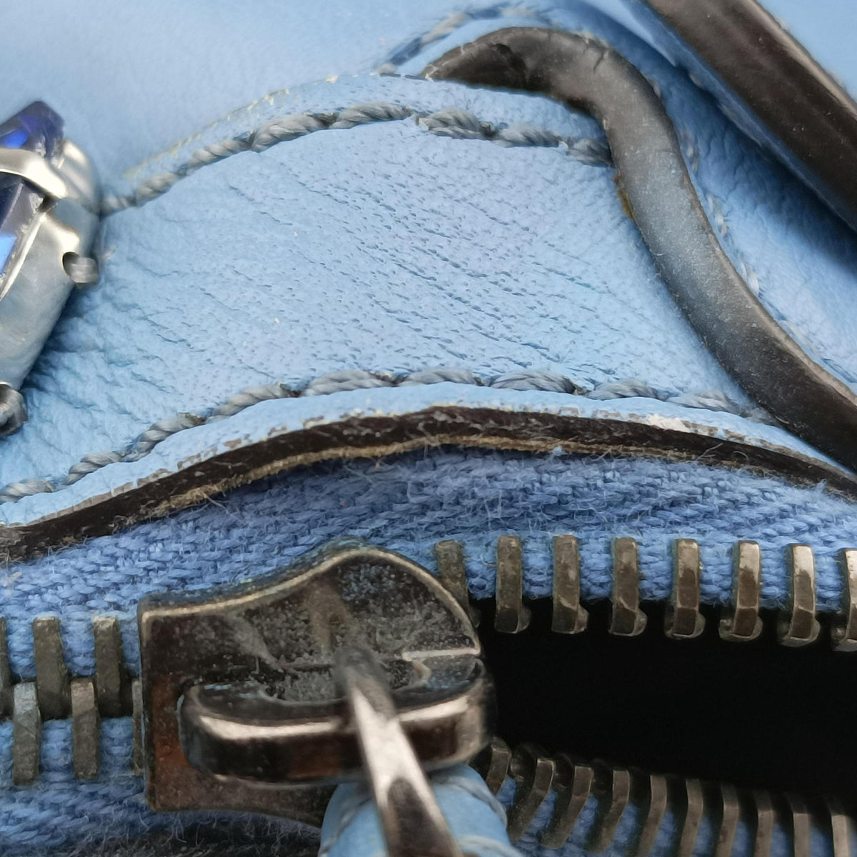 Secondhand Fendi By the Way Blue Leather 8BL133 shoulderbag | stylenewstar