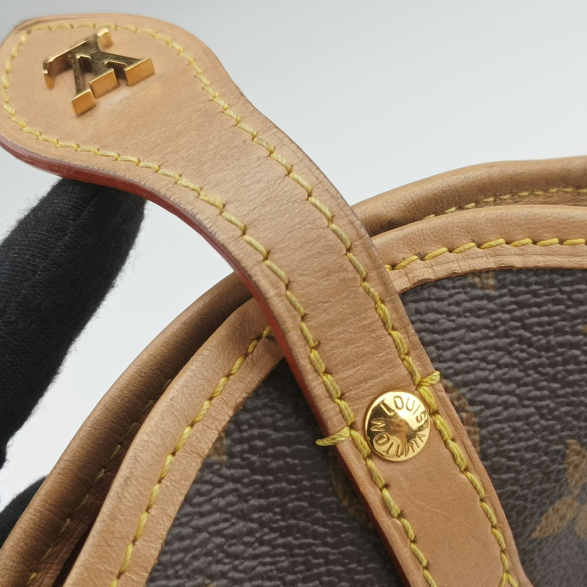 Pre-owned Louis Vuitton Fold Me Pouch Brown Monogram Canvas M80874 crossbodybag | stylenewstar