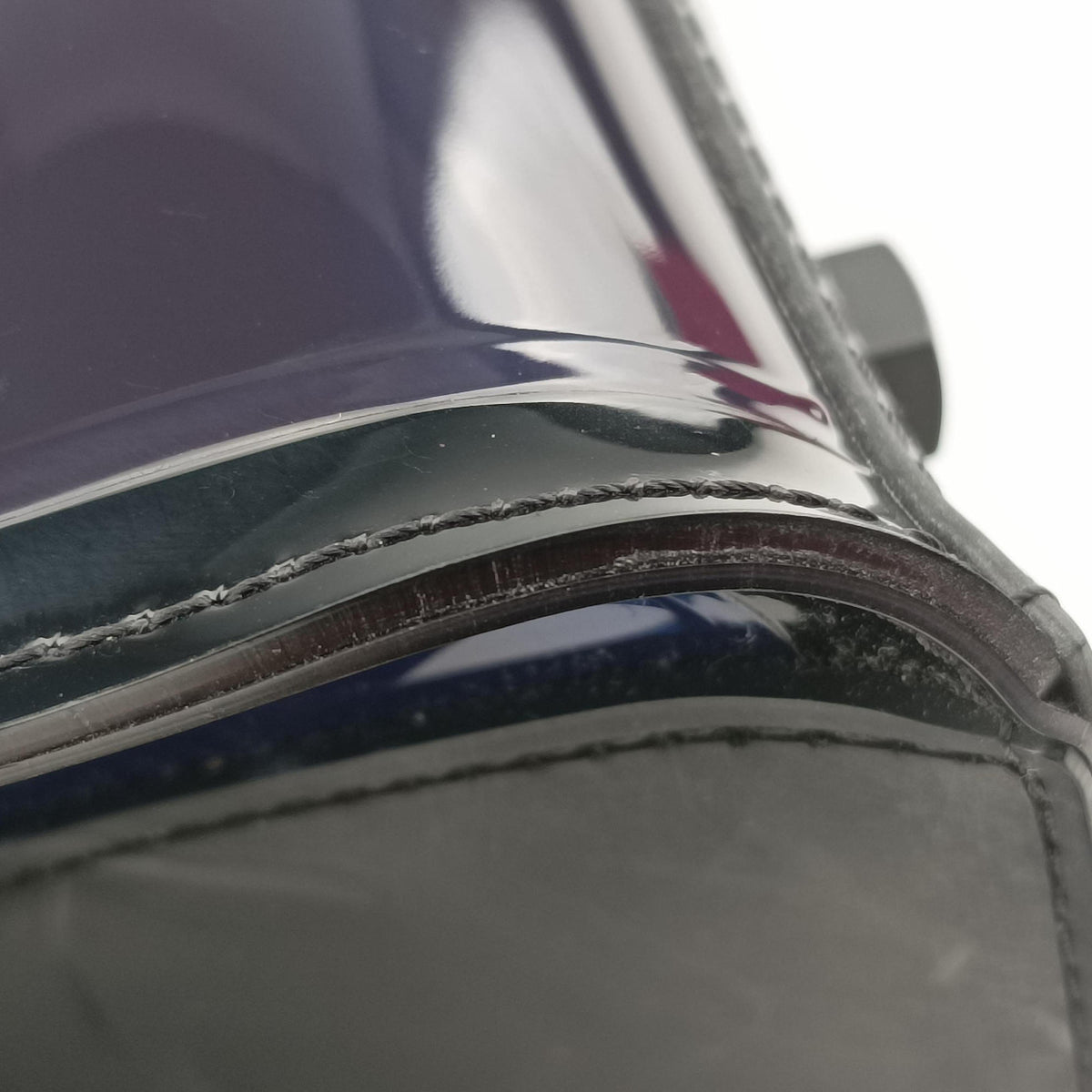 Vintage Delvaux Tempete Purple Vinyl  shoulderbag | stylenewstar