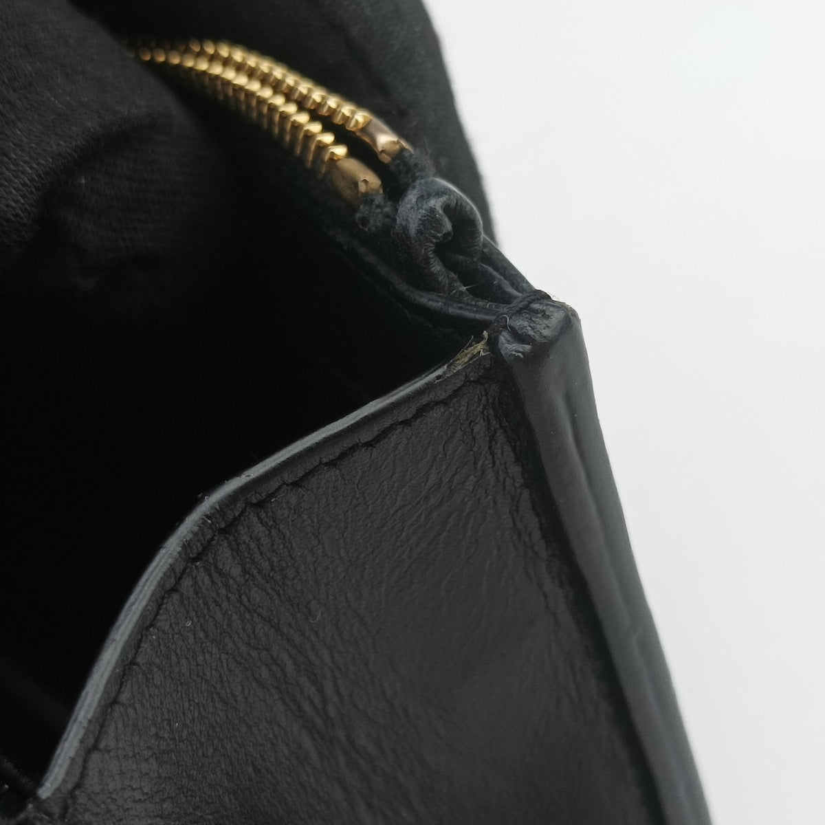 Pre-owned Yves Saint Laurent KATE Black Leather 452159 shoulderbag | stylenewstar