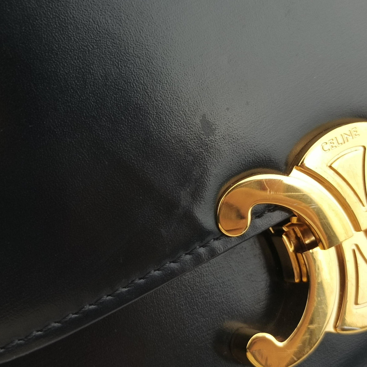 Pre-owned Celine Triomphe Black Leather  shoulderbag | stylenewstar