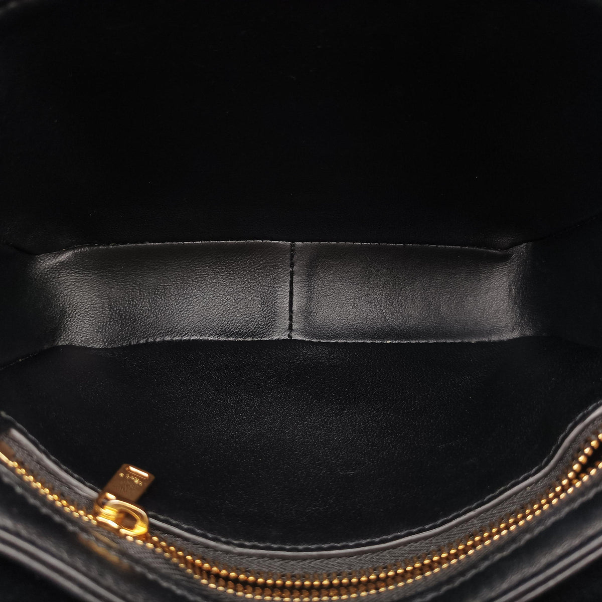 Pre-owned Celine Triomphe Black Leather  shoulderbag | stylenewstar